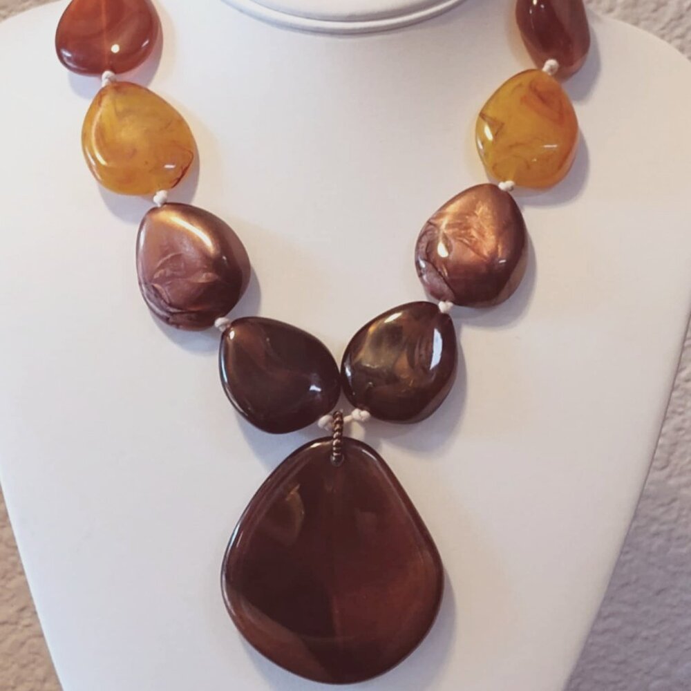 Brown tigers-eye-like‎ resin-type 16" necklace